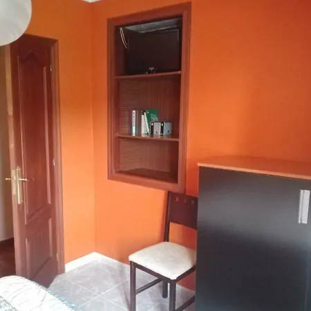 Lugar Sequeiro, 51, 27861 Viveiro, Lugo, Espana Casa O Chalet * Viveiro
